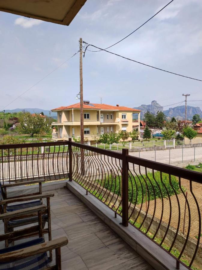 With A View Of Meteora Apartman Diava Kültér fotó